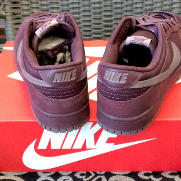Nike Dunk Low Retro PRM - Picture 3 of 9